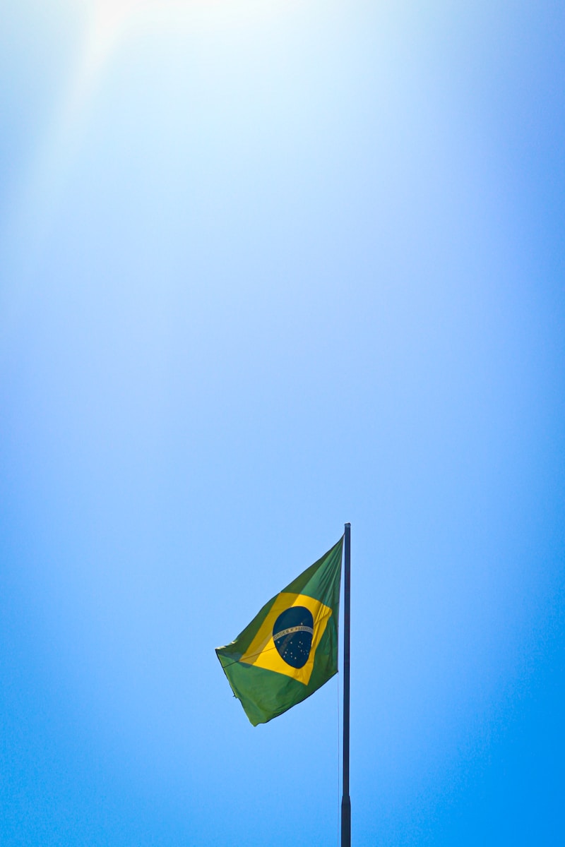 Photo by Samuel Costa Melo a flag on a pole